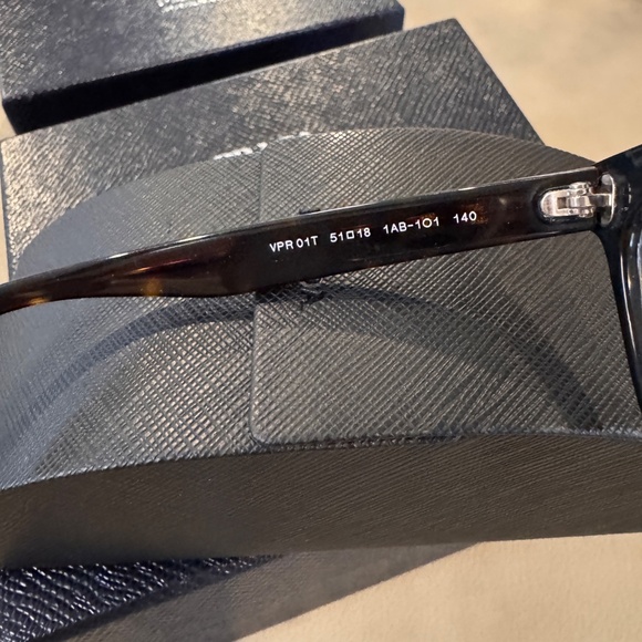 Prada eyeglasses VPR01T - Picture 5 of 5